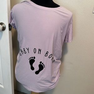 Maternity t shirt